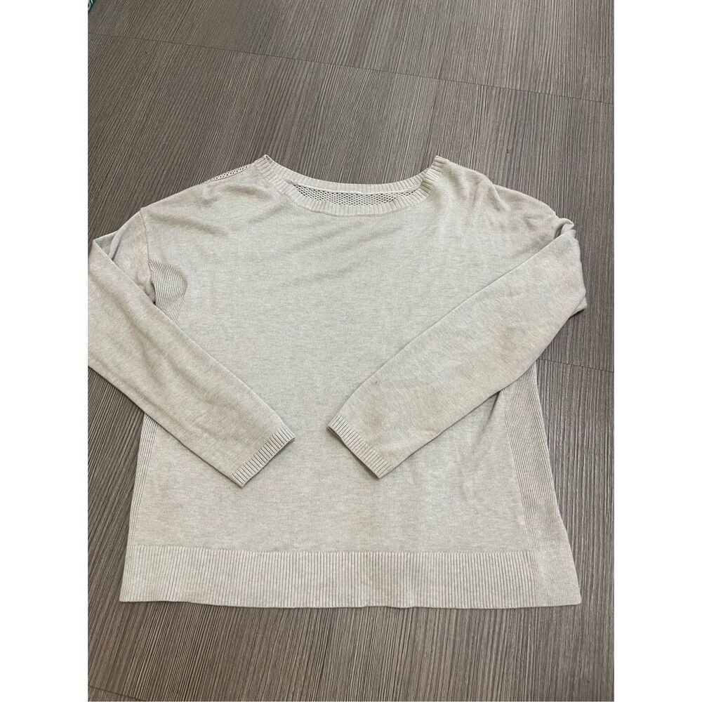 Lululemon Mesh Back Top!